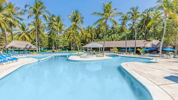 2 outdoor pools, sun loungers