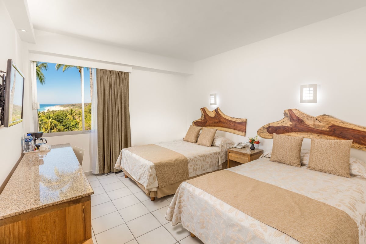 Premium bedding, in-room safe, desk, blackout curtains