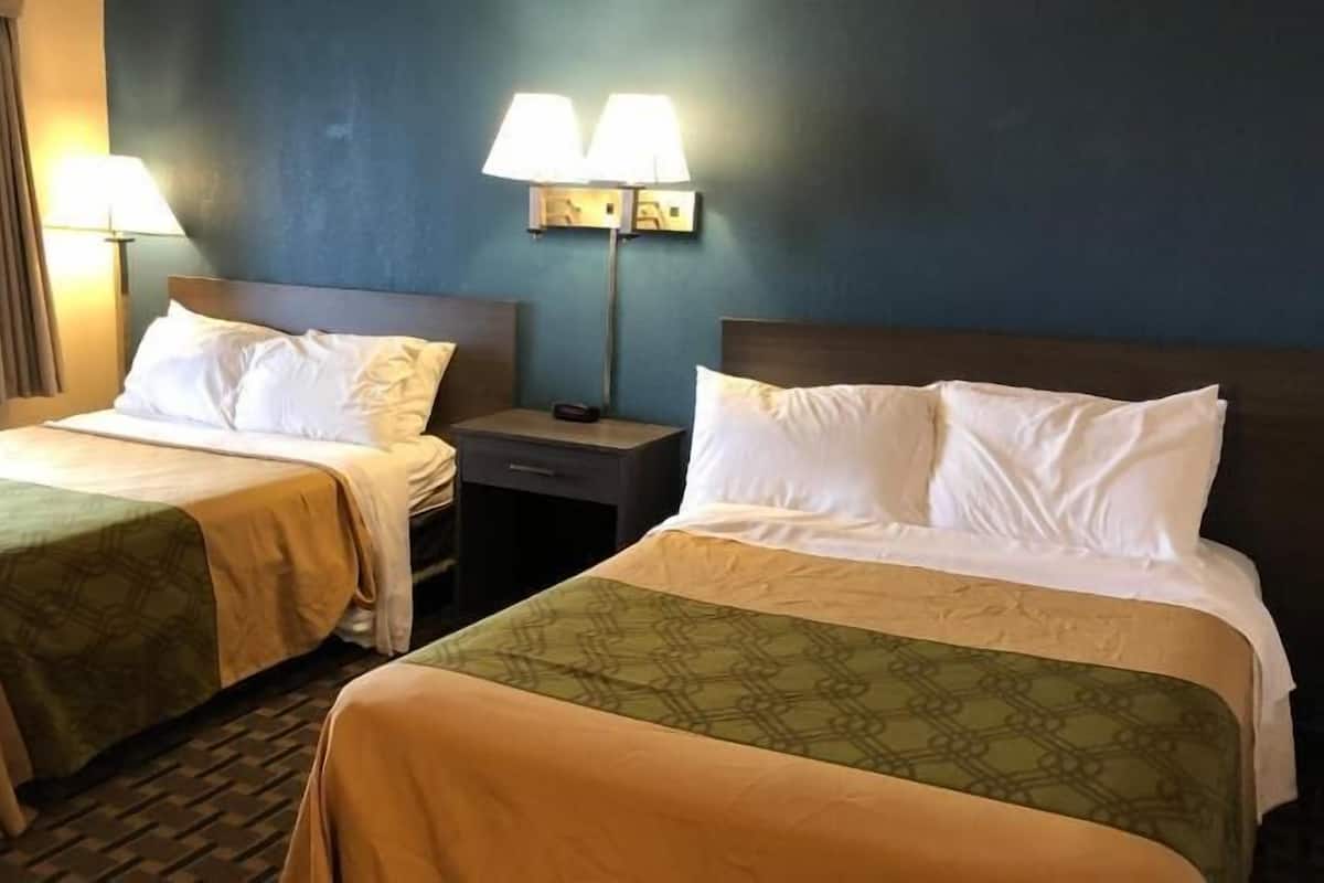 In-room safe, desk, laptop workspace, rollaway beds