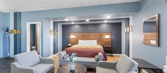 Econo Lodge Cranston - Providence