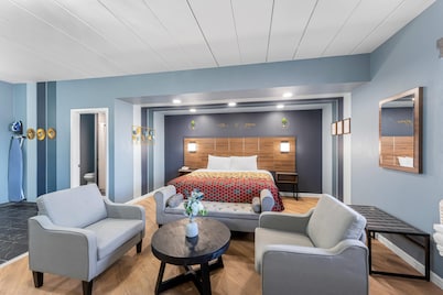 Econo Lodge Cranston - Providence