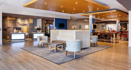 Holiday Inn Express & Suites Ft. Washington - Philadelphia by IHG
