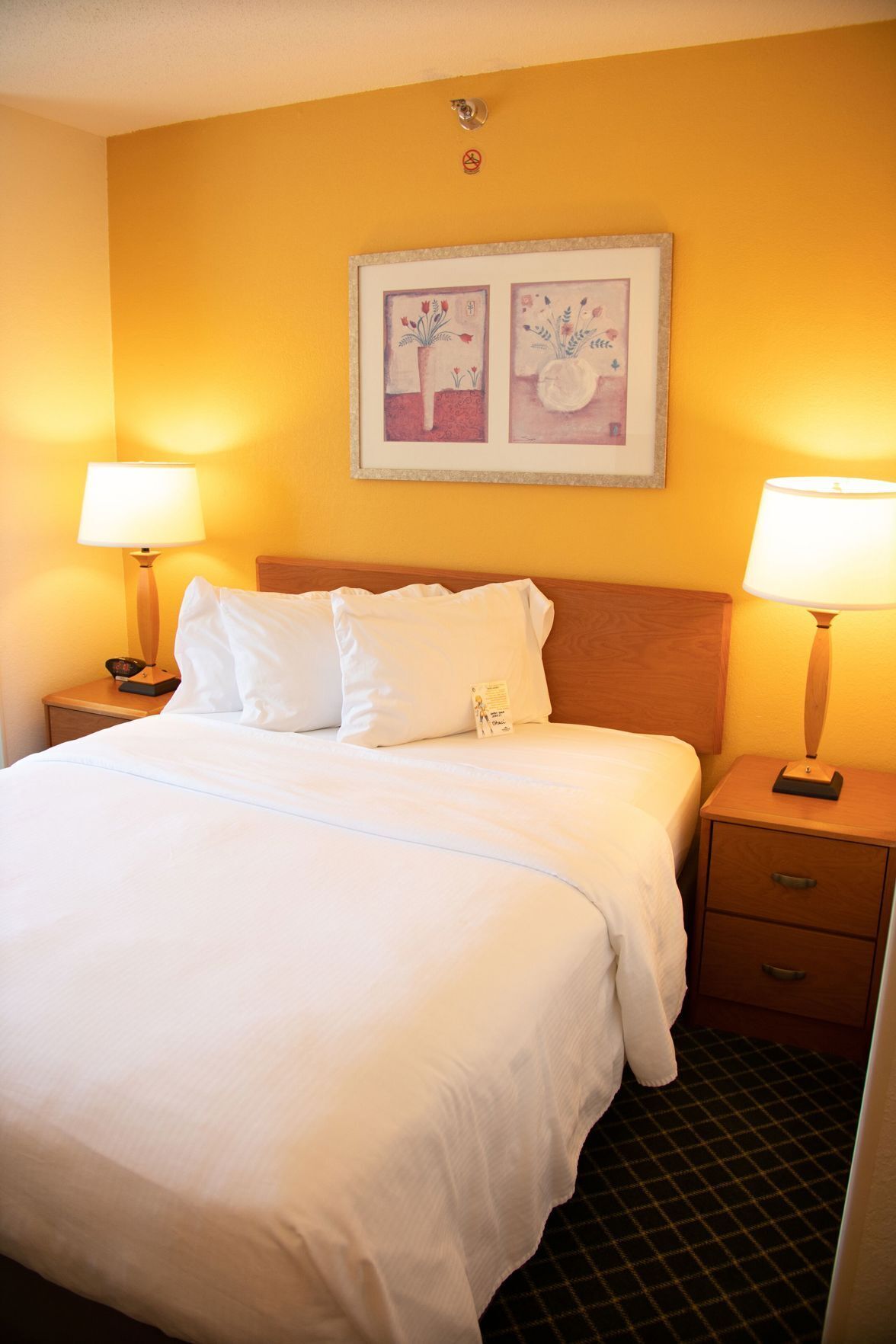 1 bedroom, premium bedding, desk, blackout curtains