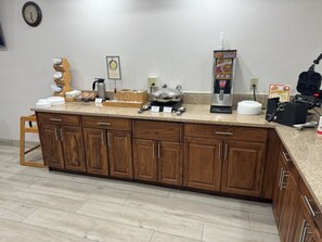 Tägliches inbegriffenes Frühstücksbuffet