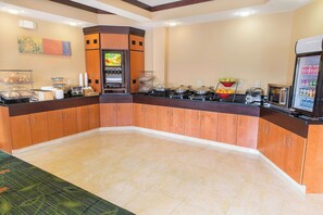 Café da manhã continental grátis todos os dias