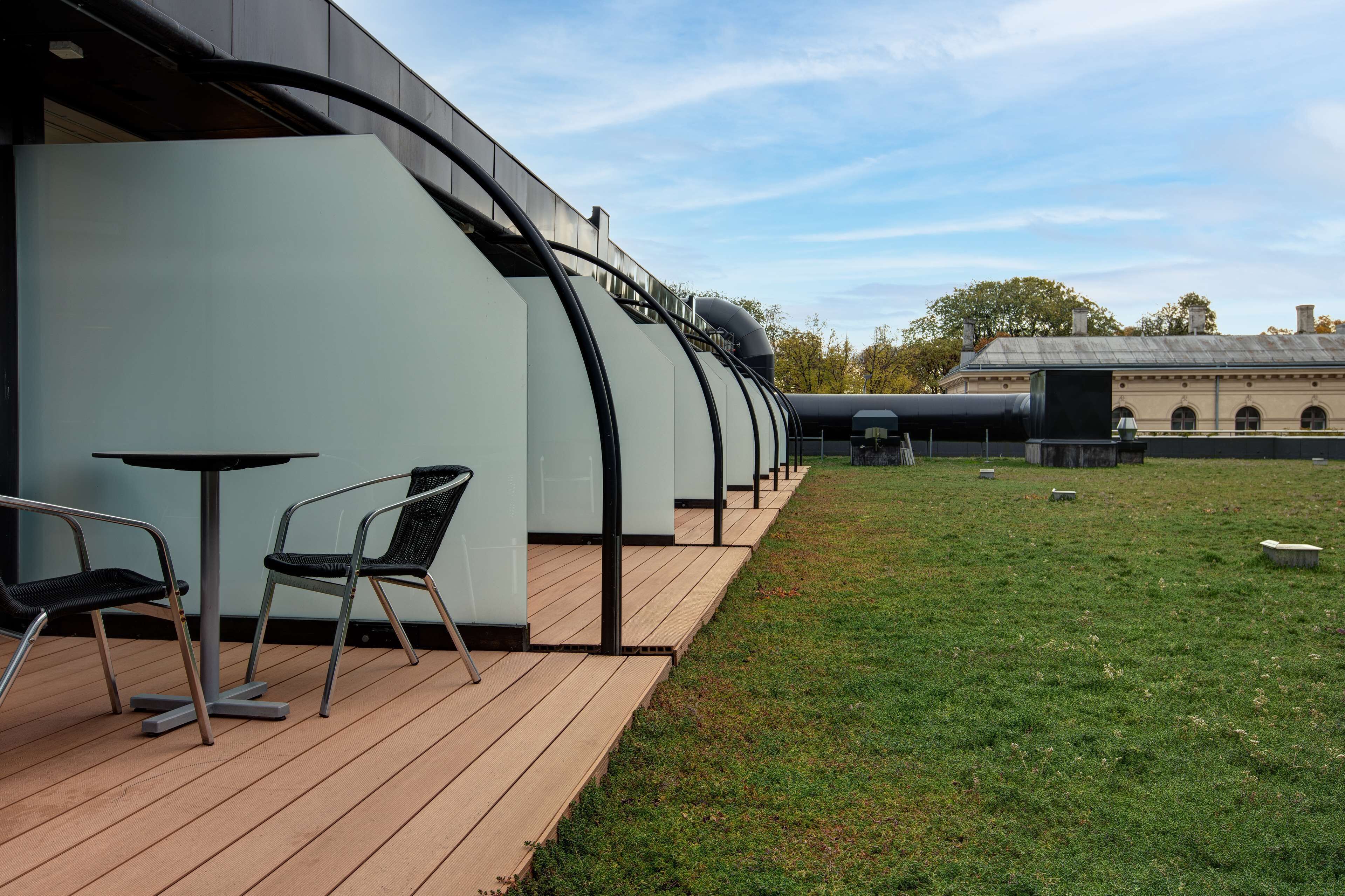 Hochwertige Bettwaren, Daunenbettdecken, Pillowtop-Betten, Zimmersafe