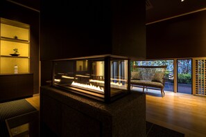 Body treatments, aromatherapy, Thai massages, facials