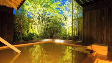 Body treatments, aromatherapy, Thai massages, facials