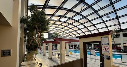 Best Western Plus Milwaukee Airport Hotel & Conference Ctr