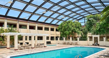 Best Western Plus Milwaukee Airport Hotel & Conference Ctr