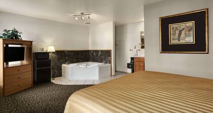 Travelodge by Wyndham Wenatchee