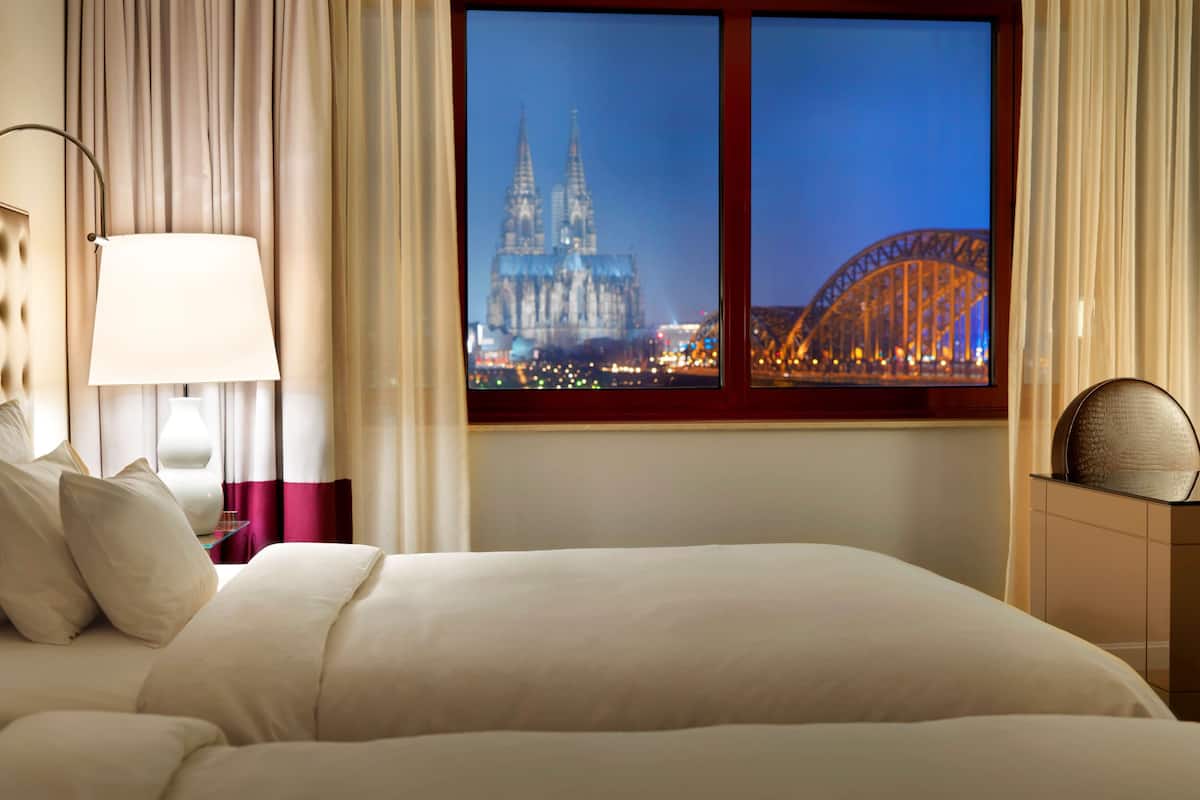 room, 2 queen beds, river view | premium bedding, down duvets, minibar, in-room safe