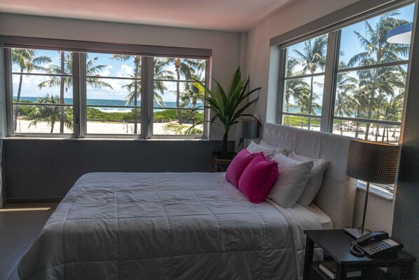 Standard-huone, 1 keskisuuri parisänky, valtamerinäköala (3-OCEAN VIEW) | Tallelokero huoneessa, silitysrauta/-lauta, ilmainen Wi-Fi