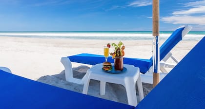 Crowne Plaza Melbourne - Oceanfront by IHG