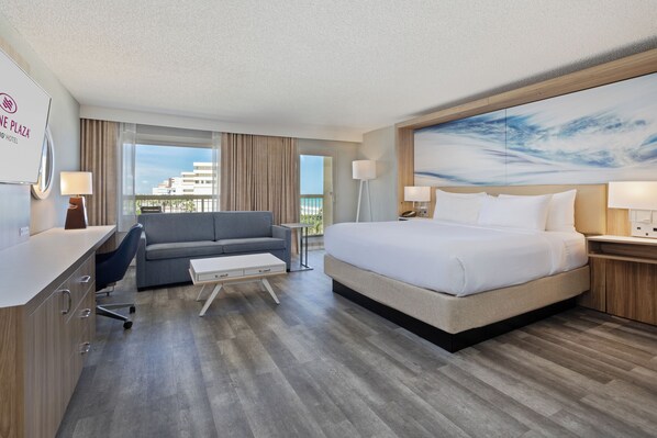 Standard Room, 1 King Bed with Sofa bed, Balcony | Hypo-allergenic bedding, desk, laptop workspace, iron/ironing board