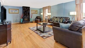 Room - Wyndham Garden Shreveport (Shreveport)