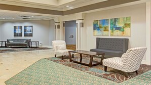 Lobby - Wyndham Garden Shreveport (Shreveport)