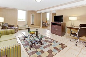 Premium bedding, in-room safe, desk, iron/ironing board