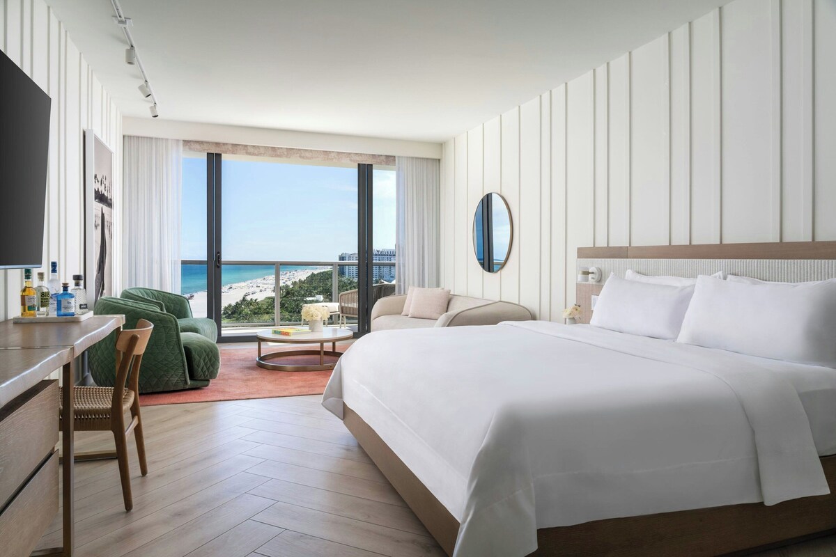 Studio Suite, 1 King Bed (View)
