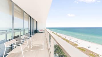 Luxury Oceanfront 3.5 Bdr, Suite, Bedroom 1: 1 King, Bedroom 2: 1 King, Bedroom 3: 1 Queen | Beach/ocean view