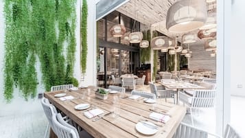 Daily full breakfast (USD 52.06 per person)