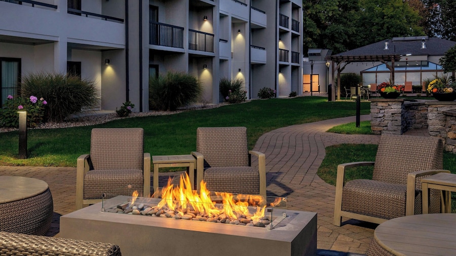 波士顿安多弗万怡酒店