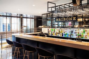Bar (in der Unterkunft)