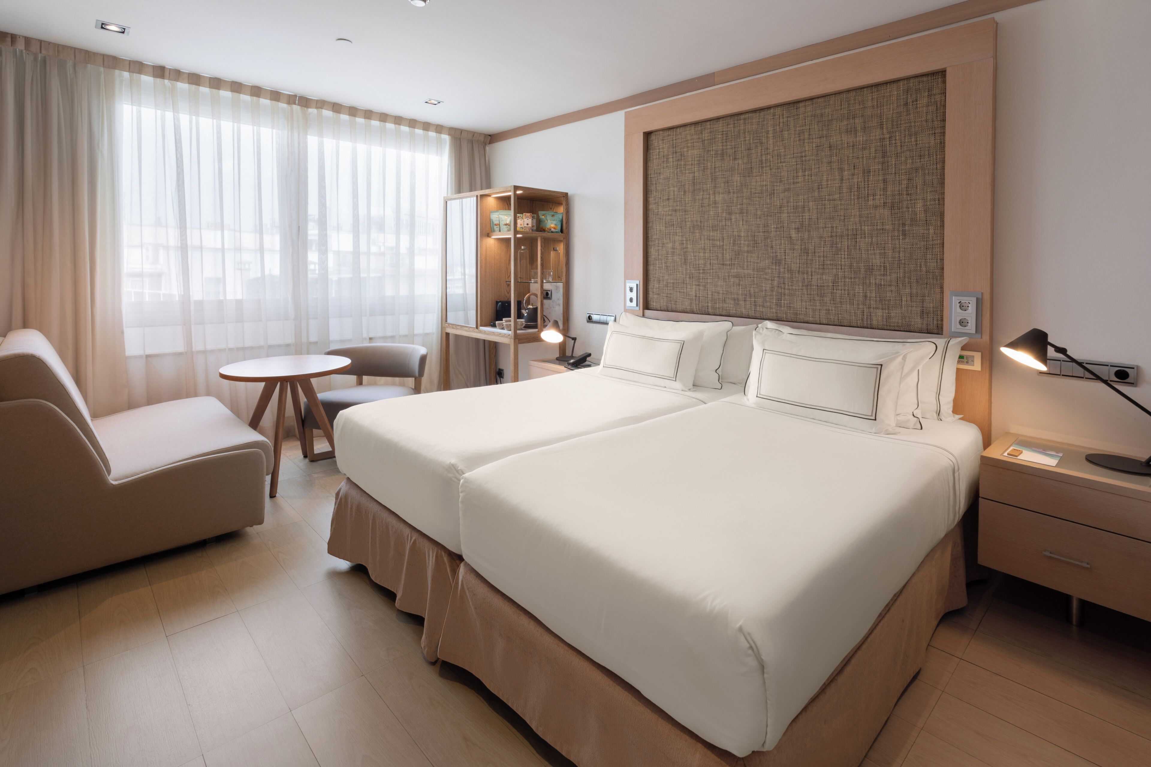 Egyptian cotton sheets, premium bedding, down comforters, pillowtop beds