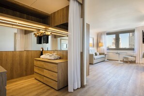 The Level, Junior-Suite | Schrank