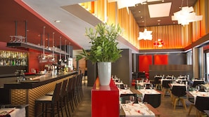 Breakfast, lunch and dinner served  - Crowne Plaza Bruges by IHG (Bruges)