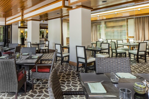 Exterior - Hyatt Regency Westlake (Westlake Village)