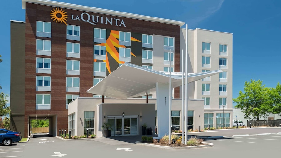La Quinta Inn & Suites by Wyndham Mobile