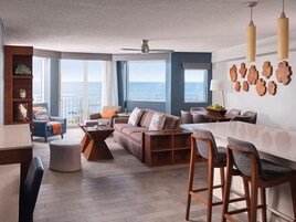 Suite, 1 Bedroom | Hypo-allergenic bedding, down comforters, in-room safe, desk