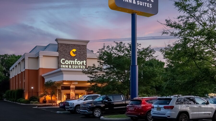 Comfort Inn & Suites Newark - Wilmington