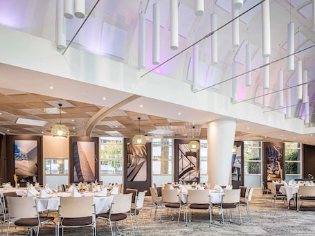 Se sirven desayunos, comidas y cenas