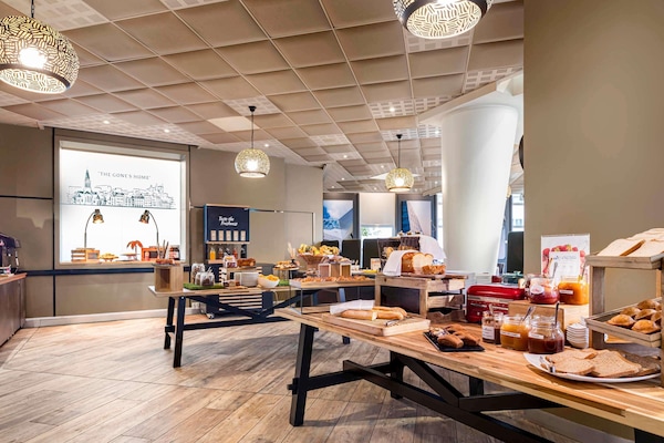 Frokost, lunsj og middag serveres