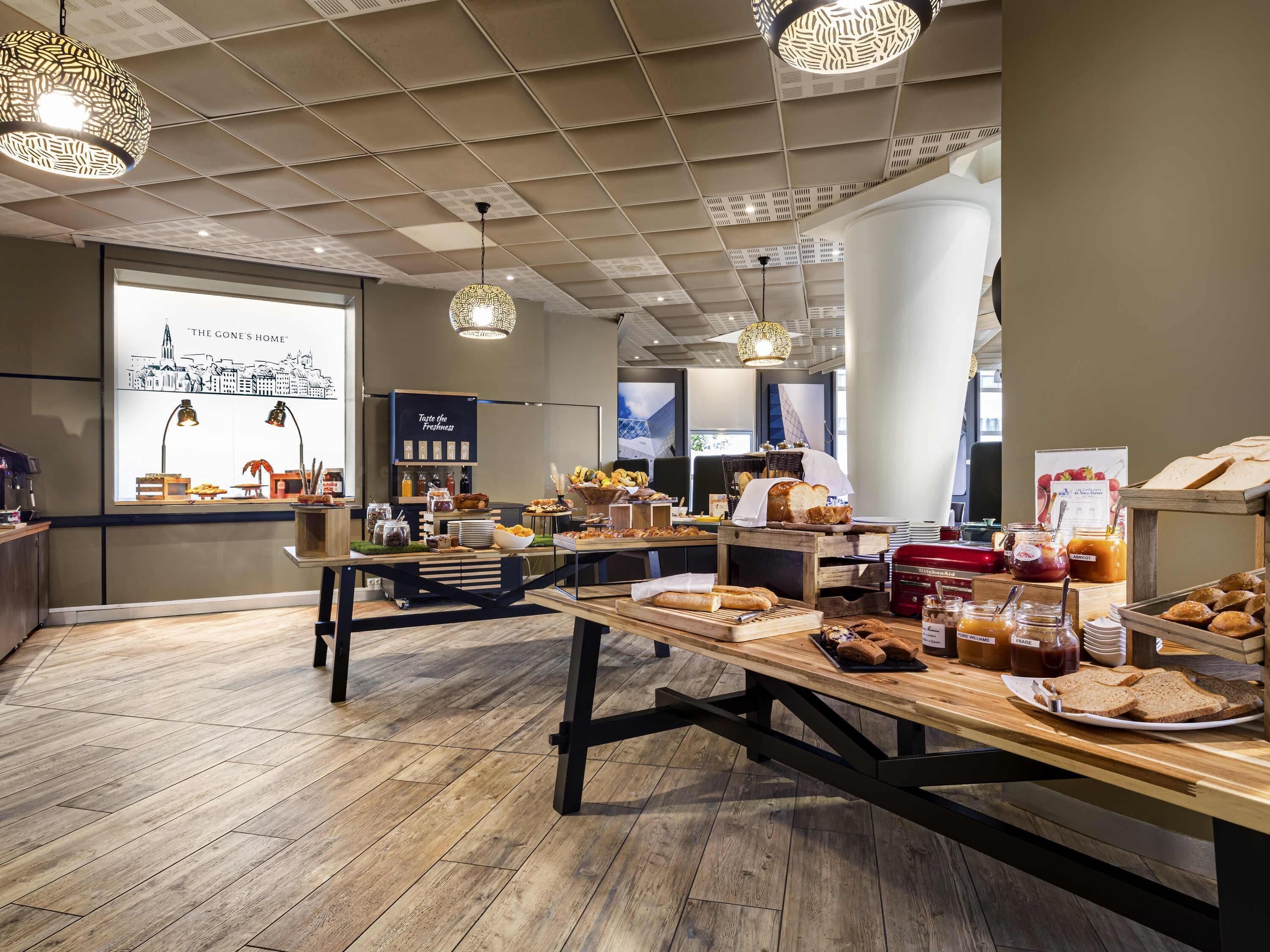 Daily buffet breakfast (EUR 20 per person)