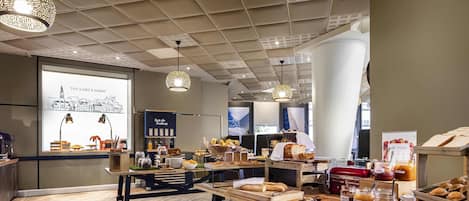 Buffet déjeuner servi tous les jours en supplément