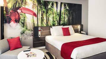 Suite, 1 Queen-Bett und Schlafsofa | 1 Schlafzimmer, hochwertige Bettwaren, Minibar, Zimmersafe