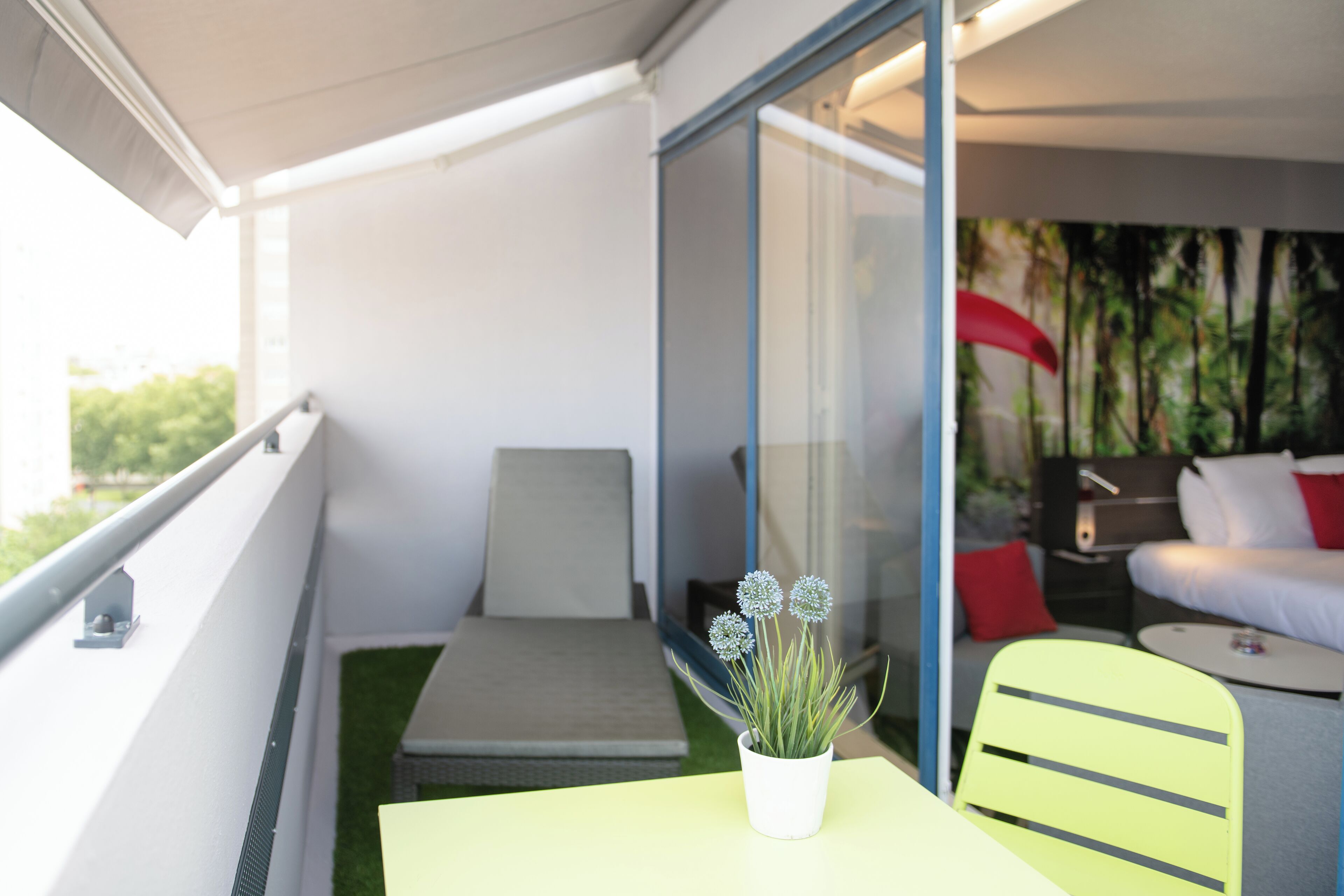 Suite, 1 grand lit et 1 canapé-lit | 1 chambre, literie de qualité supérieure, minibar