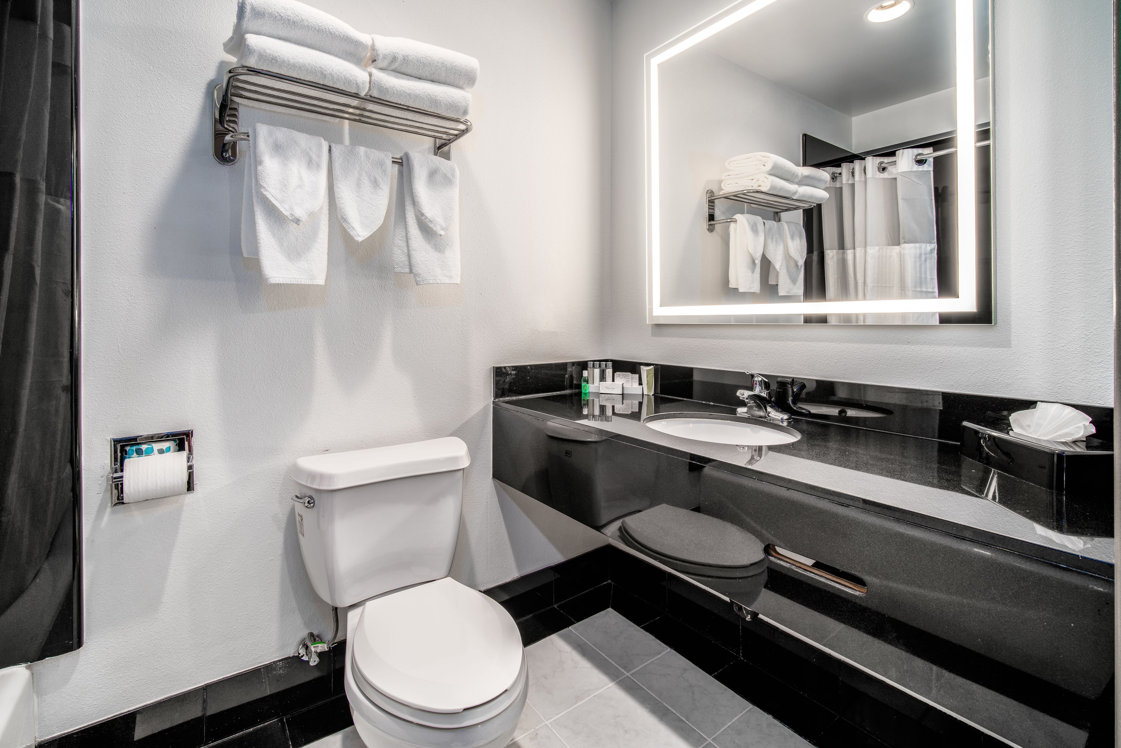 Photo - Century Park Hotel LA