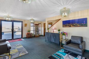 Lobby - Econo Lodge Longmont East (Longmont)