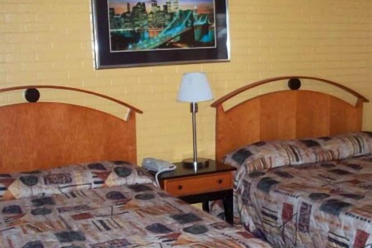 Room, 2 Queen Beds | Free wired Internet