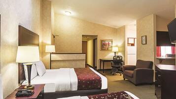 Deluxe Apartment, Multiple Beds, Non Smoking (Family) | Premium bedding, desk, blackout curtains, soundproofing