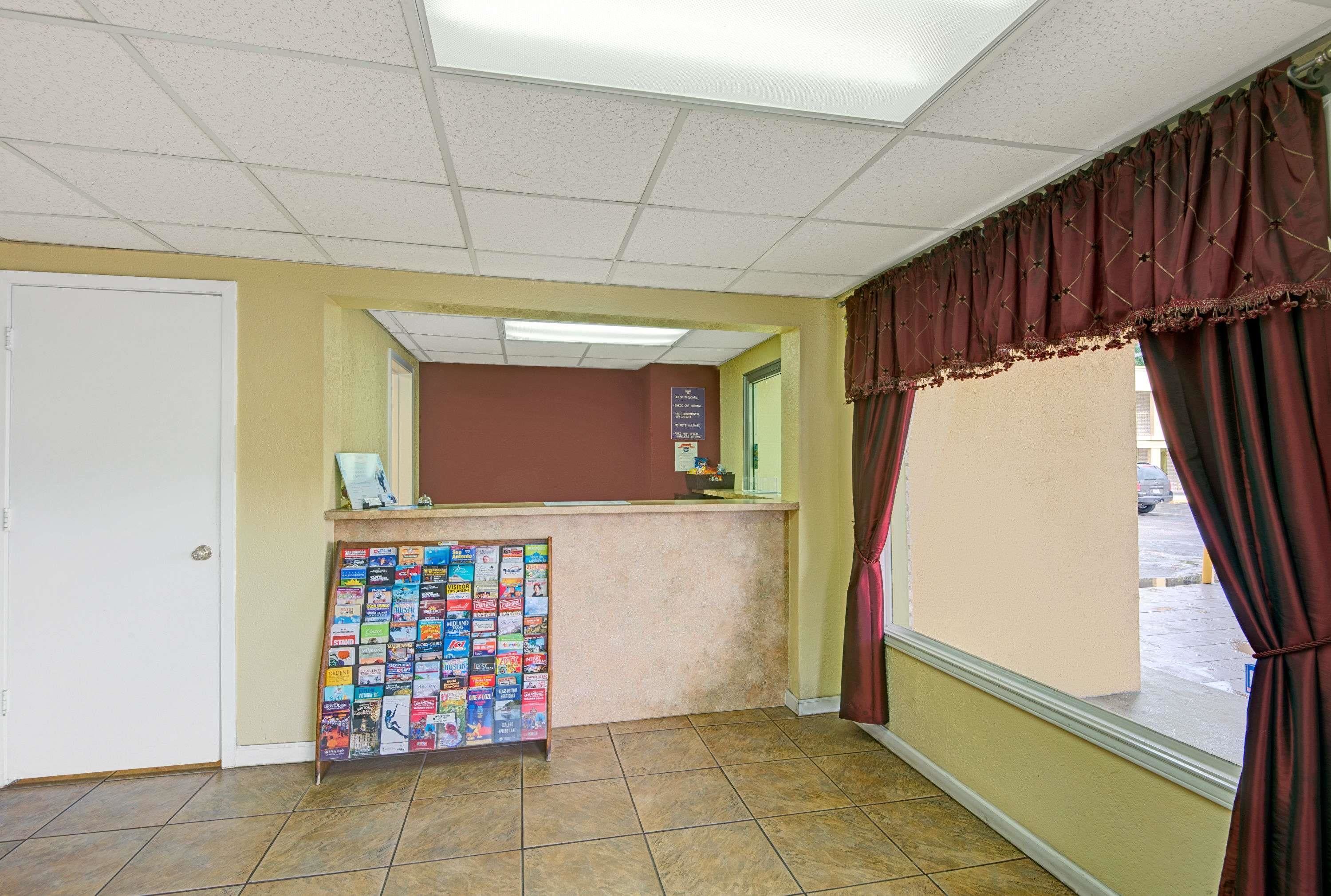 Photo - White Rock Inn