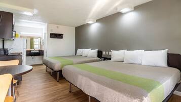 Fer et planche à repasser, Wi-Fi gratuit, draps fournis, réveils