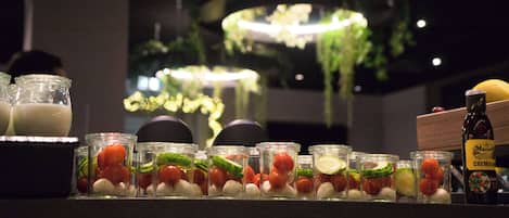 Desayuno buffet todos los días (con cargo)