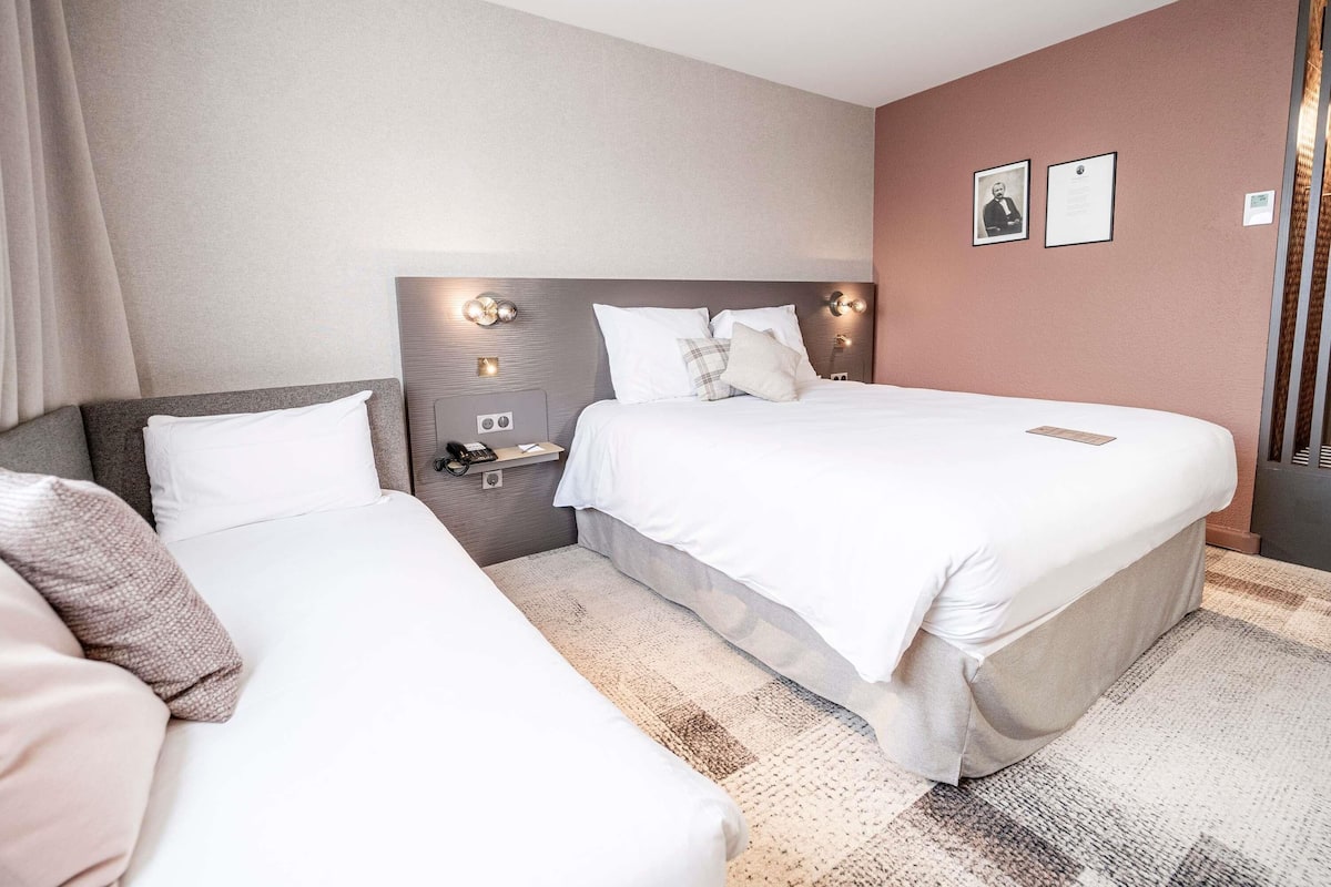 Chambre Supérieure, 1 lit double et 1 canapé-lit | Literie de qualité supérieure, minibar, coffres-forts dans les chambres
