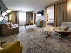 Suite superior, 1 cama King size | Ropa de cama de alta calidad y minibar 