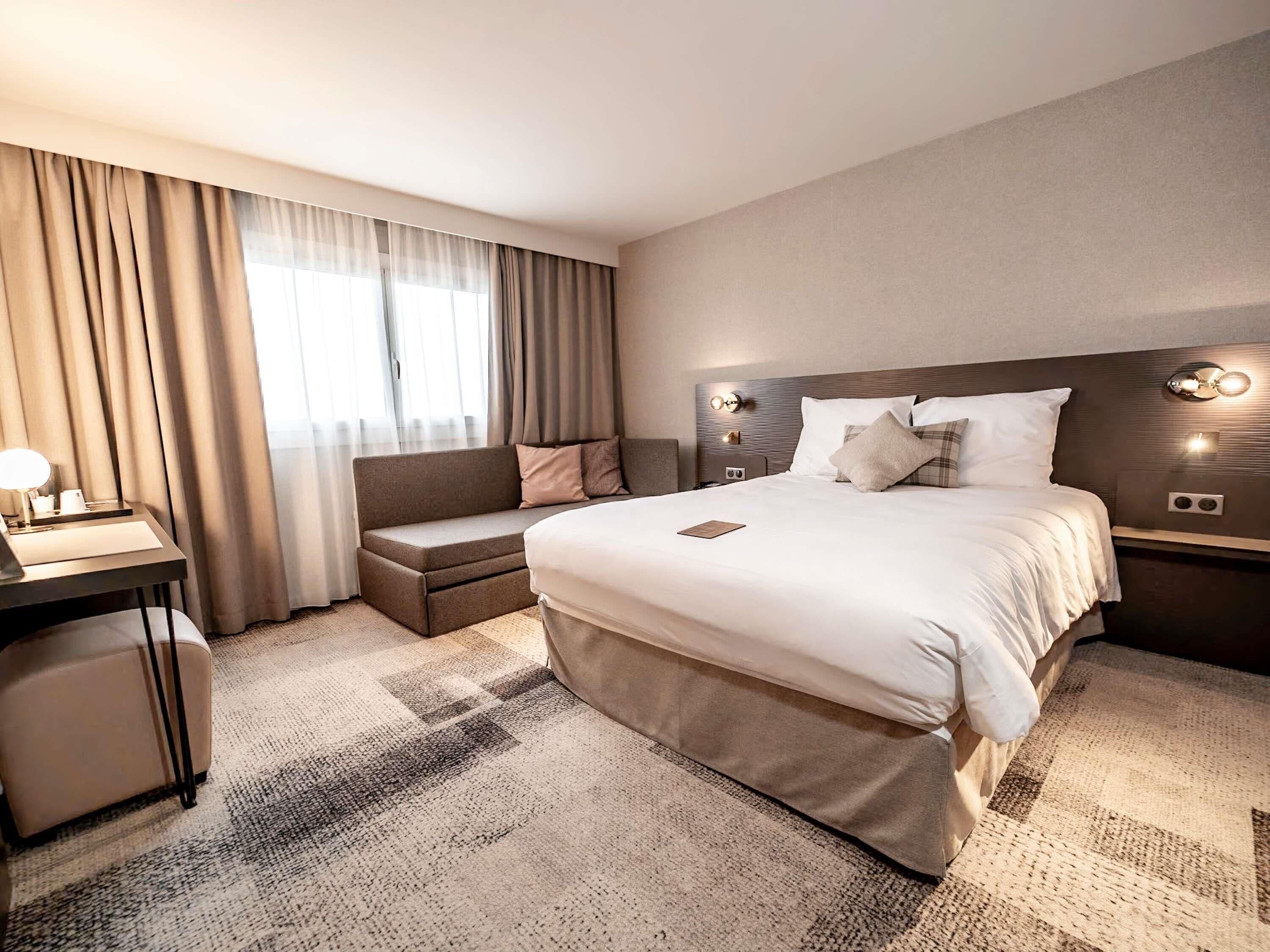 Ropa de cama de alta calidad y minibar 